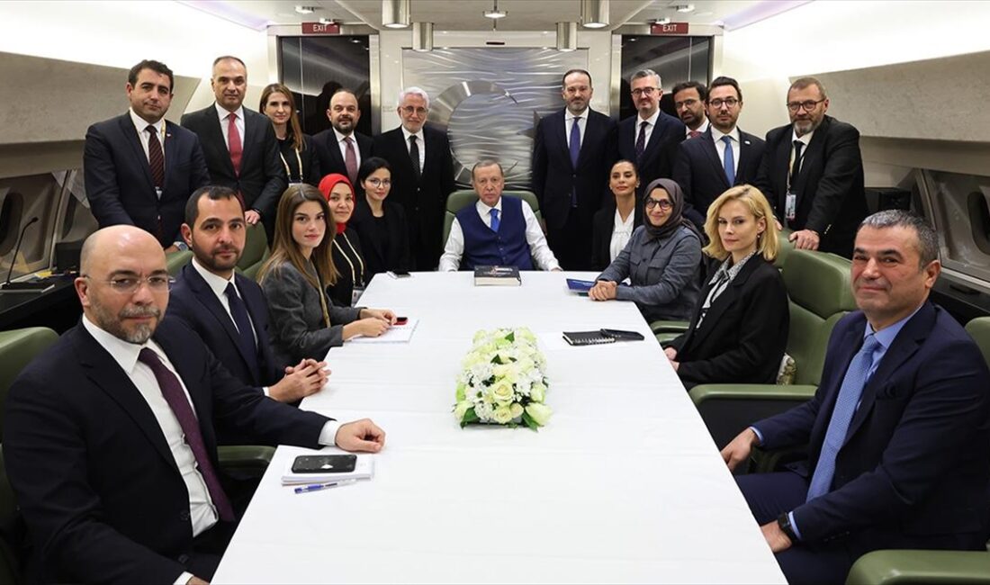 Cumhurbaşkanı Erdoğan: Vakit çok geç olmadan İsrail’in nükleer silahları şüpheye yer bırakmayacak biçimde denetlenmeli Cumhurbaşkanı Erdoğan, "Biz Türkiye olarak bu çağrıyı yapıyoruz. Vakit çok