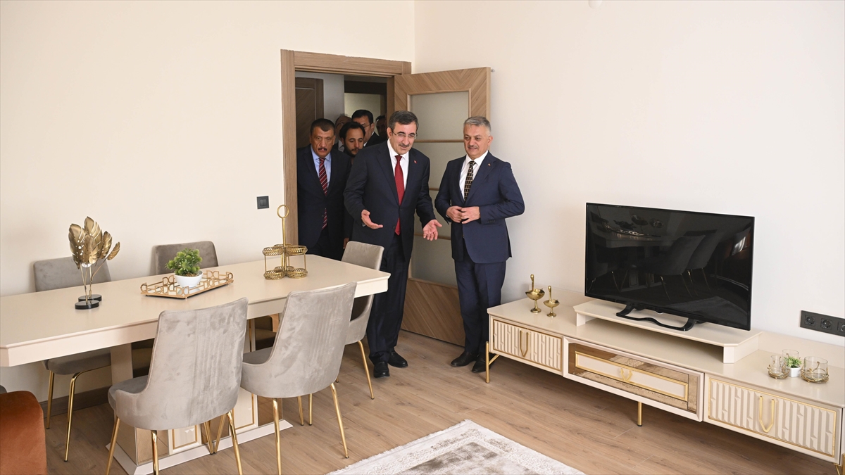 Cumhurbaşkanı Yardımcısı Yılmaz, Malatya'da yıl sonuna kadar yaklaşık 4 bin