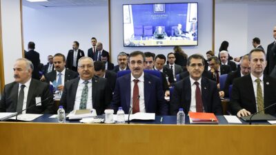 Cumhurbaşkanı Yardımcısı Cevdet Yılmaz, "Hazırladığımız plan ve programlarla politika çerçevesinin