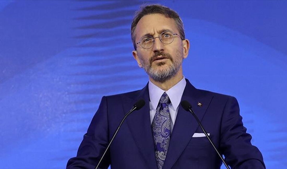 Cumhurbaşkanlığı İletişim Başkanı Altun: Bugün kurbanın kendini kınaması, dünyanın da zulme sessiz kalması bekleniyor İSTANBUL (AA) – Cumhurbaşkanlığı İletişim Başkanlığınca bu yıl üçüncüsü düzenlenen