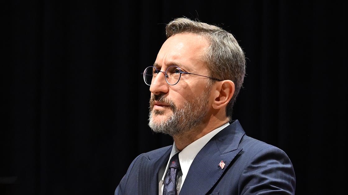 Cumhurbaşkanlığı İletişim Başkanı Fahrettin Altun, İsrail polisinin Kudüs'te TRT Haber