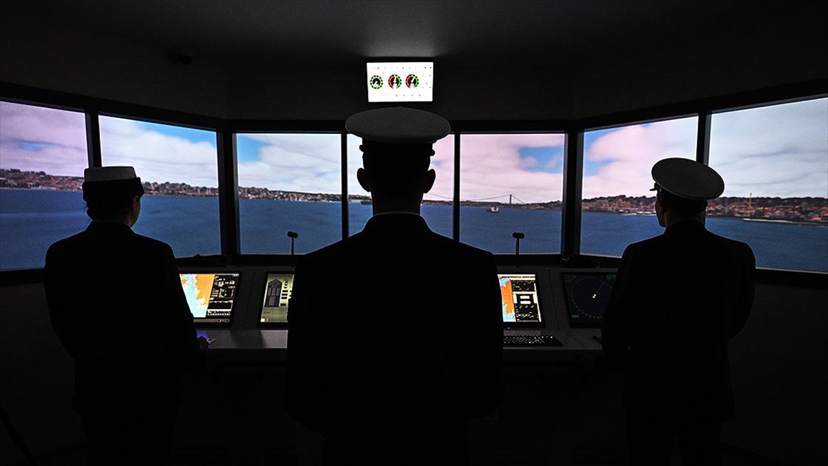 Mühendishane-i Bahr-i Hümayun adıyla 18 Kasım 1773'te Kasımpaşa'da kurulan Deniz