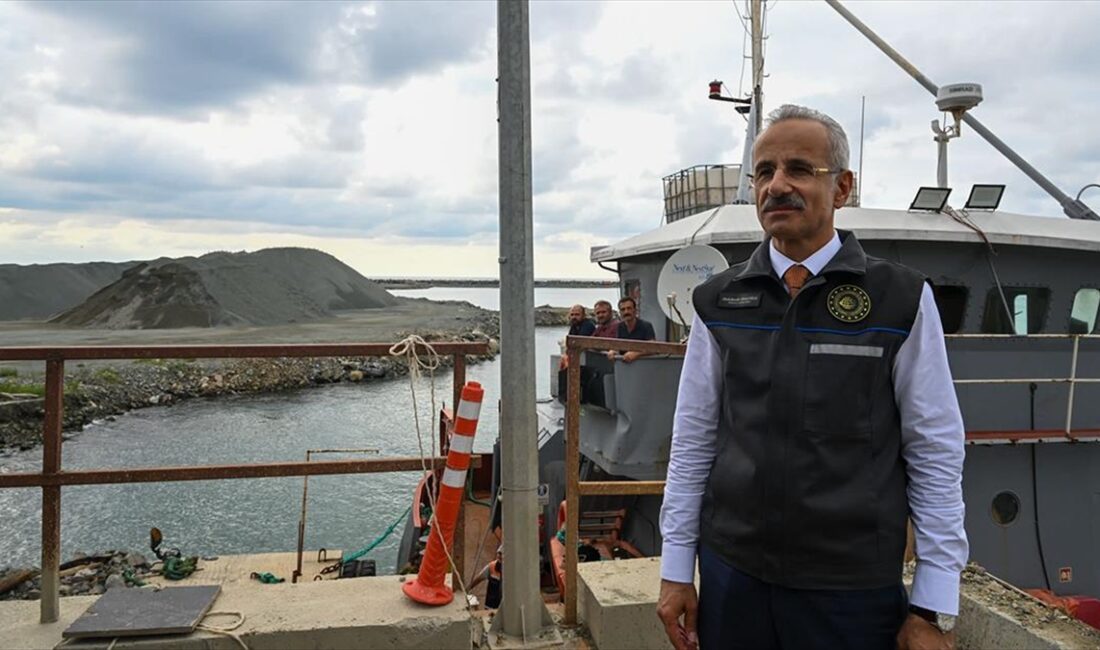 Ulaştırma ve Altyapı Bakanı Abdulkadir Uraloğlu, 6 Şubat'taki depremler nedeniyle