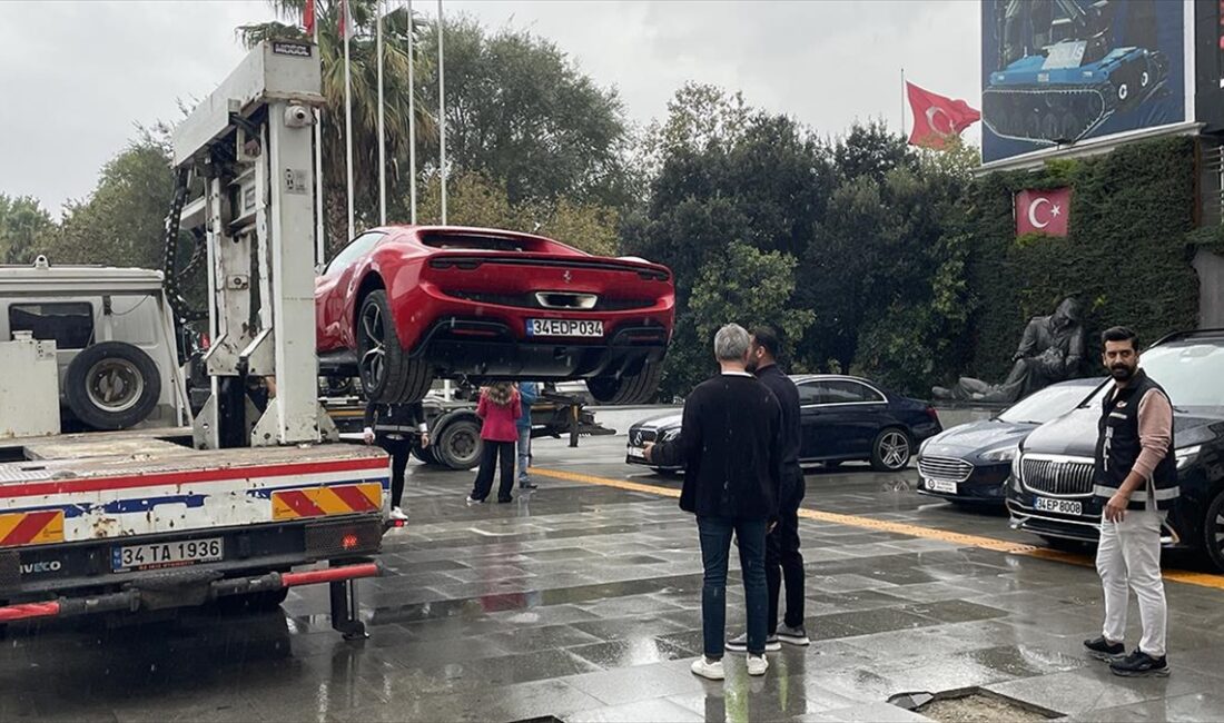 İstanbul merkezli 6 ilde düzenlenen operasyon kapsamında gözaltına alınan Dilan