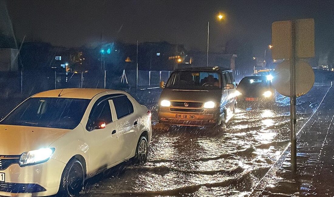 Doğu Akdeniz için gök gürültülü sağanak uyarısında bulunuldu.