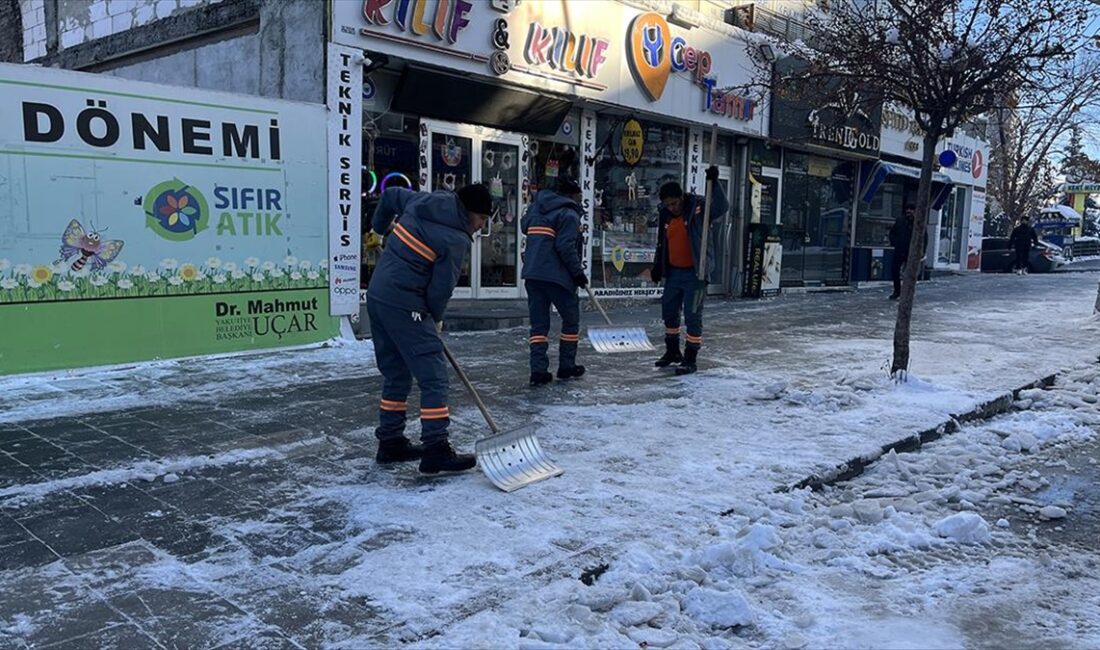 Erzurum, Ardahan, Ağrı, Tunceli ve Kars'ta iki gündür aralıklarla yağan