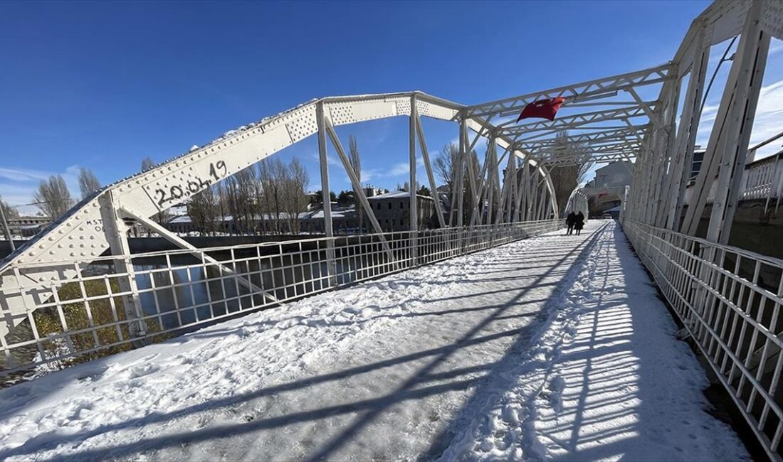 Erzurum, Kars, Ağrı ve Tunceli'de soğuk hava etkisini sürdürüyor.