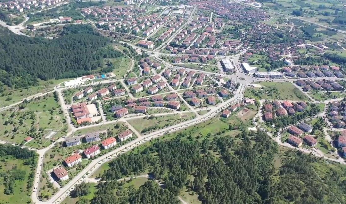 Son 24 yılda 3 büyük deprem yaşanan Düzce, riskli binaların