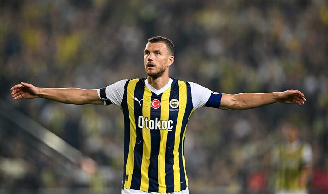 Fenerbahçe'nin Bosna Hersekli yıldız oyuncusu Edin Dzeko, "Her maç yüzde