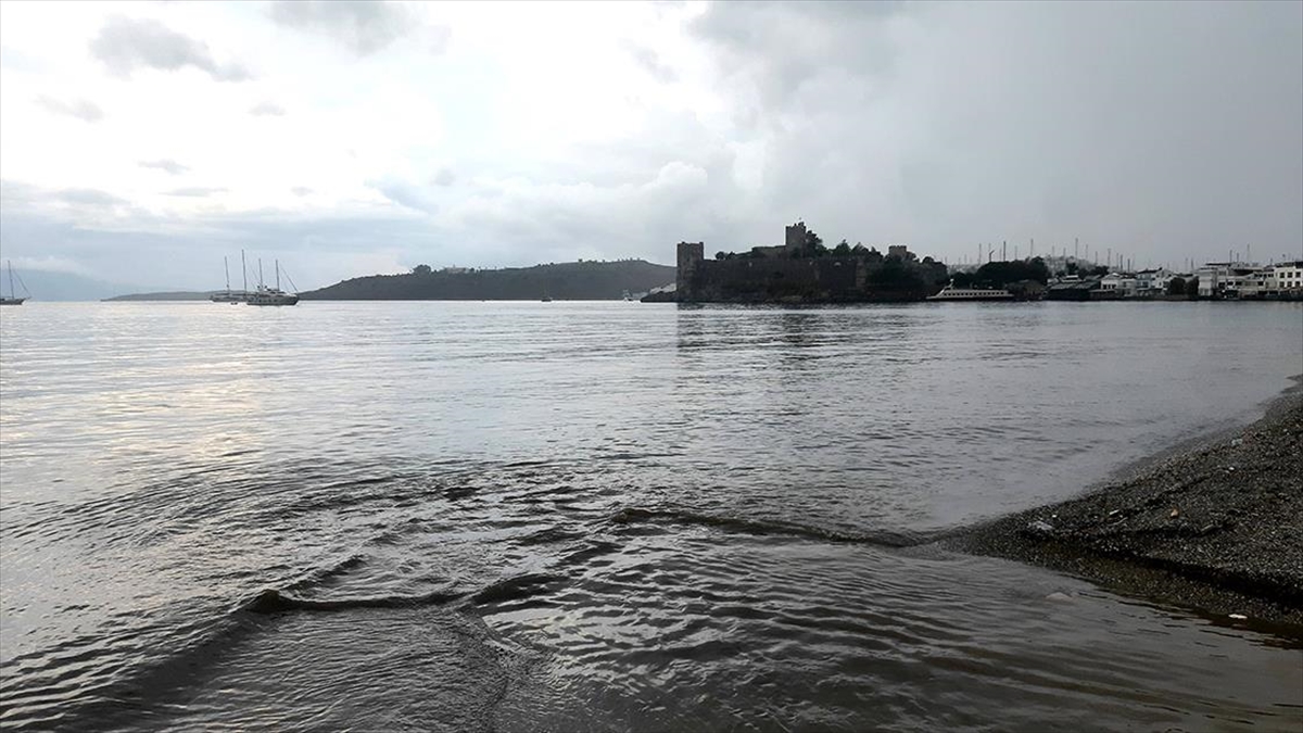 Ege'nin güneyinde ve Akdeniz'in doğusunda yarın fırtına bekleniyor.
