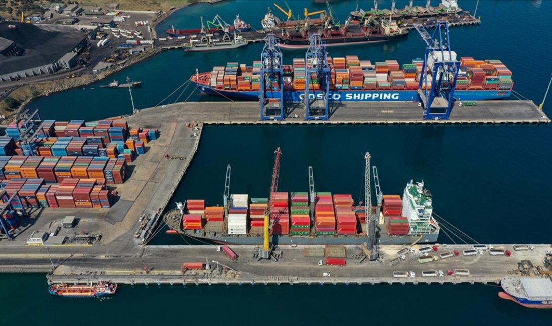 Ege Bölgesi'nin yılın ocak-ekim dönemindeki dış satımı yaklaşık 25,8 milyar