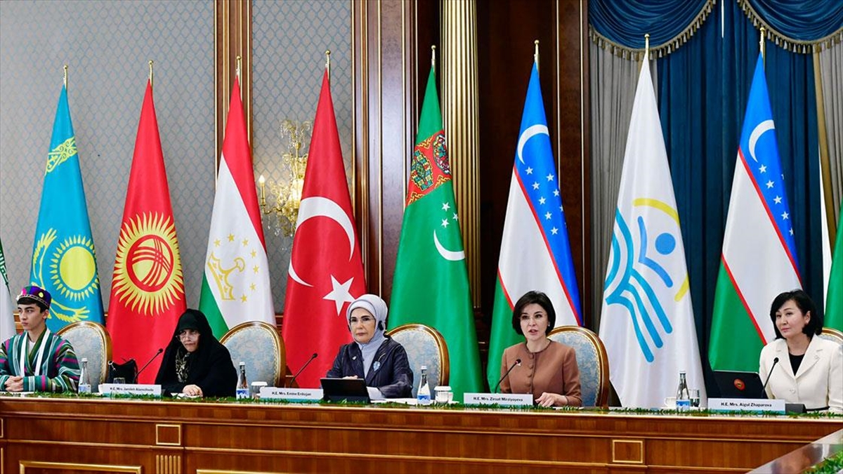 İSTANBUL (AA) – Emine Erdoğan, sosyal medya hesabından yaptığı paylaşımda,