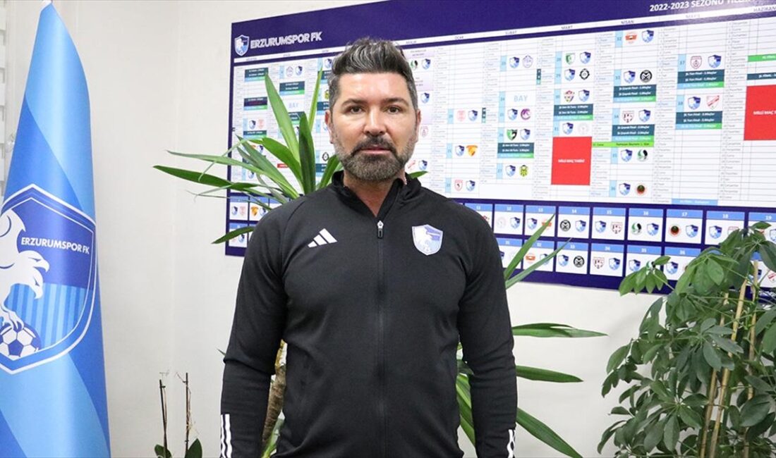 Trendyol 1. Lig ekiplerinden Erzurumspor FK'nin teknik direktörü Hakan Kutlu,