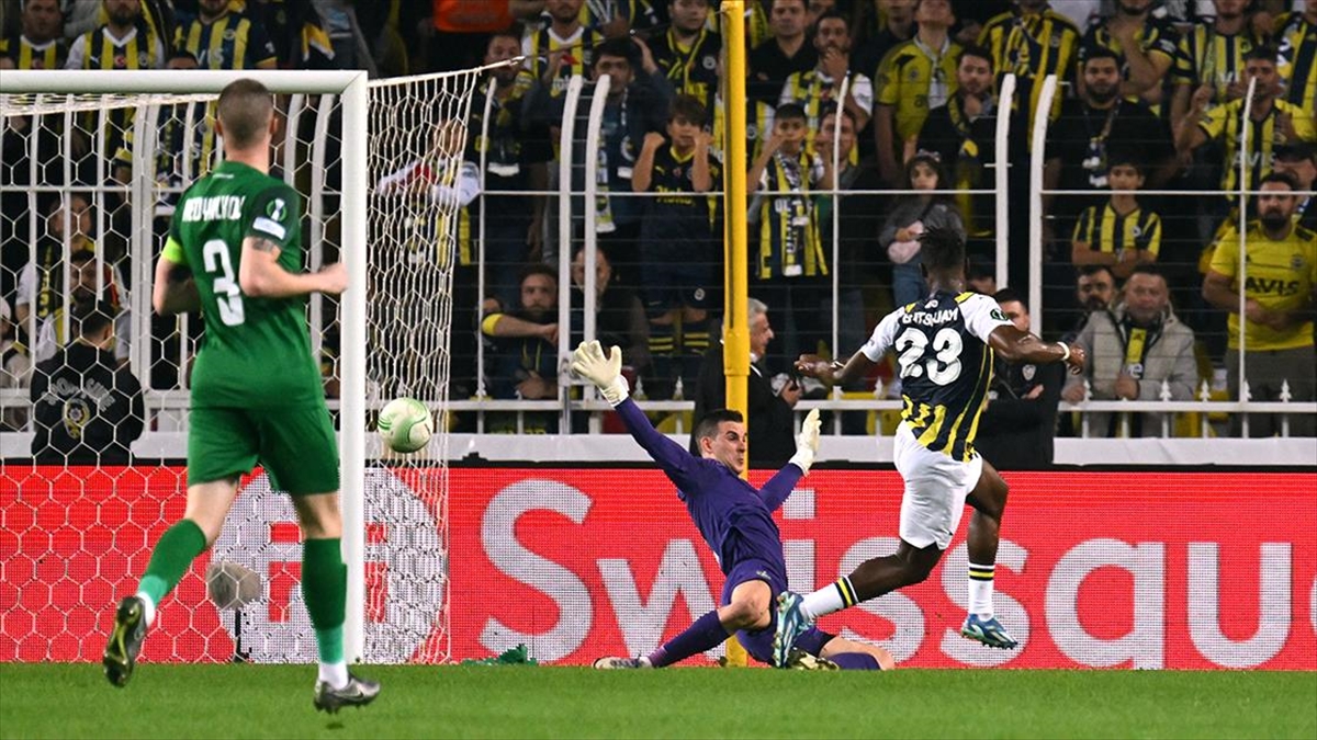 Fenerbahçe, UEFA Avrupa Konferans Ligi H Grubu dördüncü hafta maçında