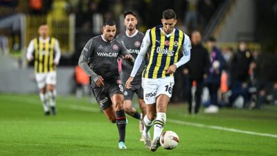Trendyol Süper Lig'in 13. haftasında Fenerbahçe, taraftarı önünde VavaCars Fatih
