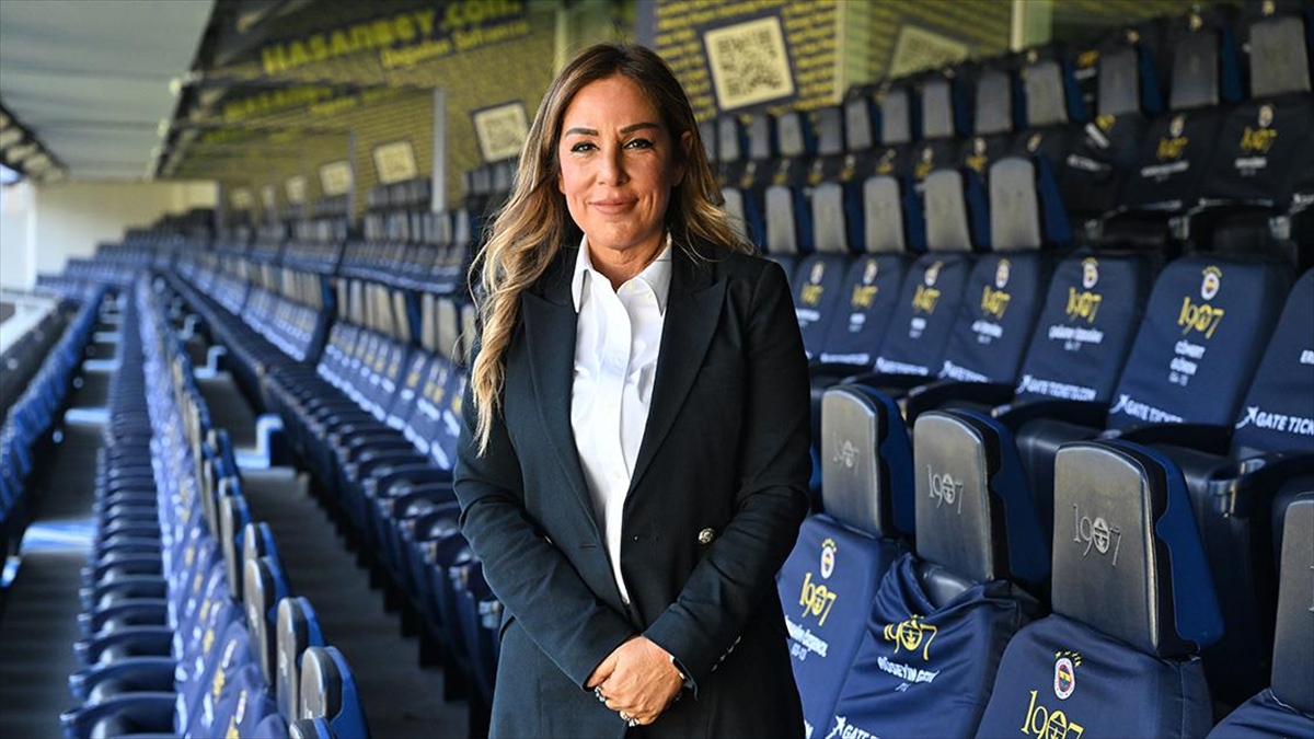 Fenerbahçe Kulübü Voleyboldan Sorumlu Yönetim Kurulu Üyesi Simla Türker Bayazıt,