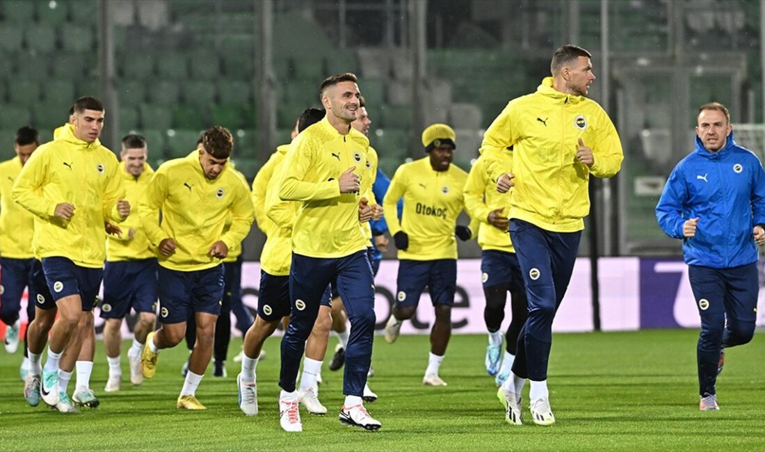 Fenerbahçe, Trendyol Süper Lig'in 13. haftasında yarın VavaCars Fatih Karagümrük'ü
