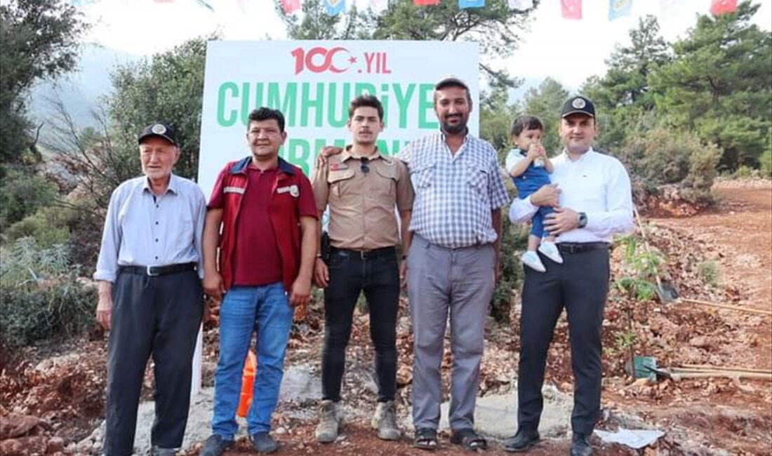 ANTALYA (AA) – Antalya'nın Finike ilçesinde, Milli Ağaçlandırma Günü etkinlikleri