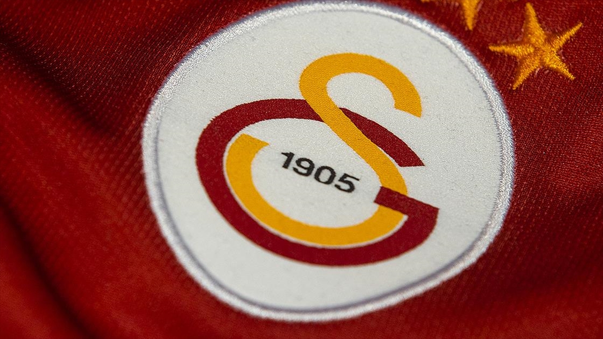 Galatasaray Kulübü, hakemlerin son dönemde verdiği kararlara tepki göstererek, Video