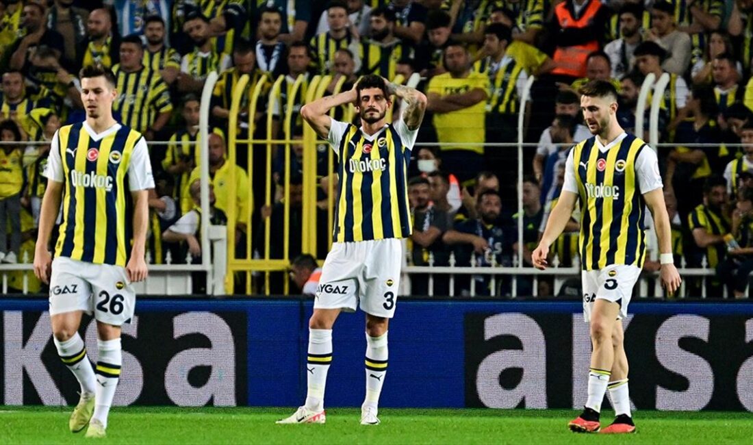 Trendyol Süper Lig'in 11. haftasında Trabzonspor'u konuk eden Fenerbahçe, rakibine