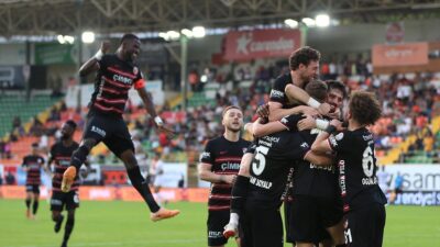 Trendyol Süper Lig'in 12. haftasında oynanan Corendon Alanyaspor-Gaziantep FK maçı
