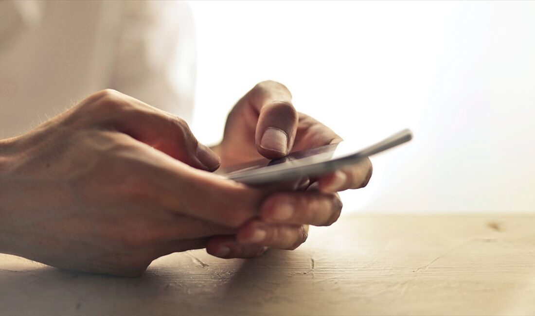 Gençlik ve Spor Bakanı Osman Aşkın Bak, yükseköğretim öğrencilerine yönelik