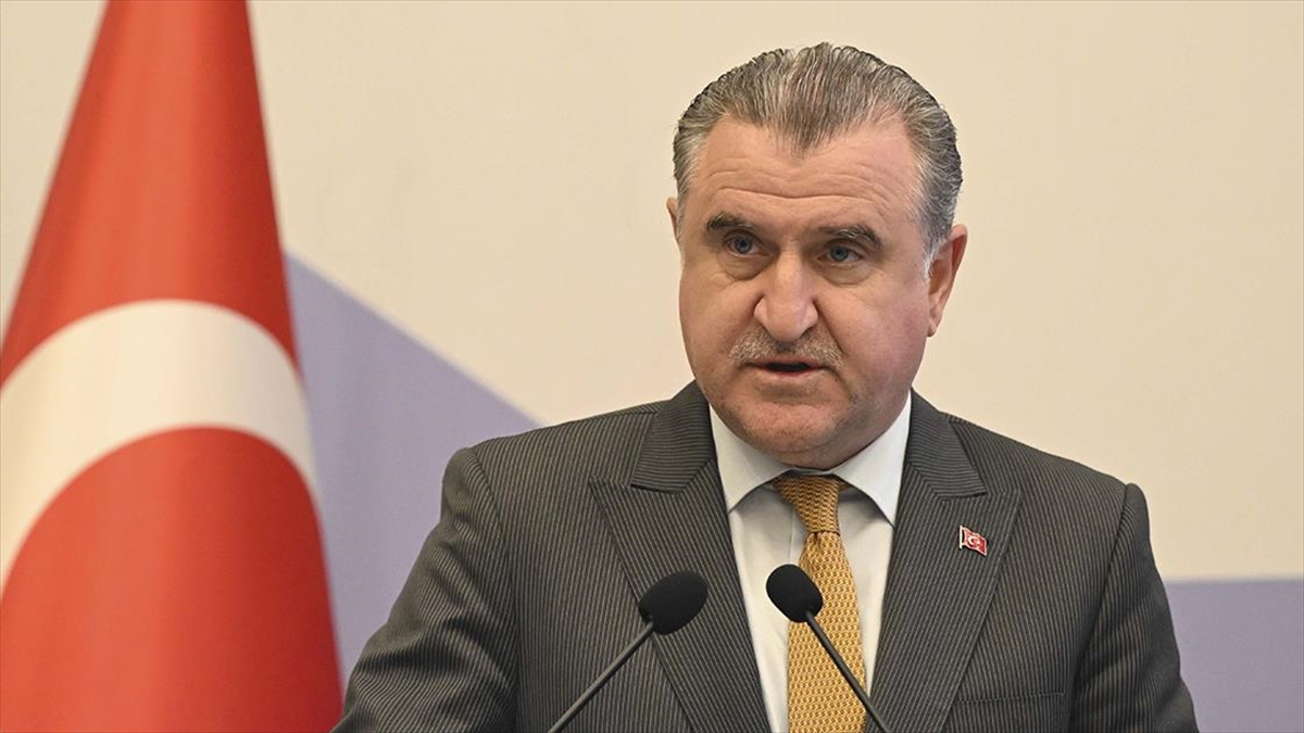 Gençlik ve Spor Bakanı Osman Aşkın Bak, "Sanayi ve Teknoloji