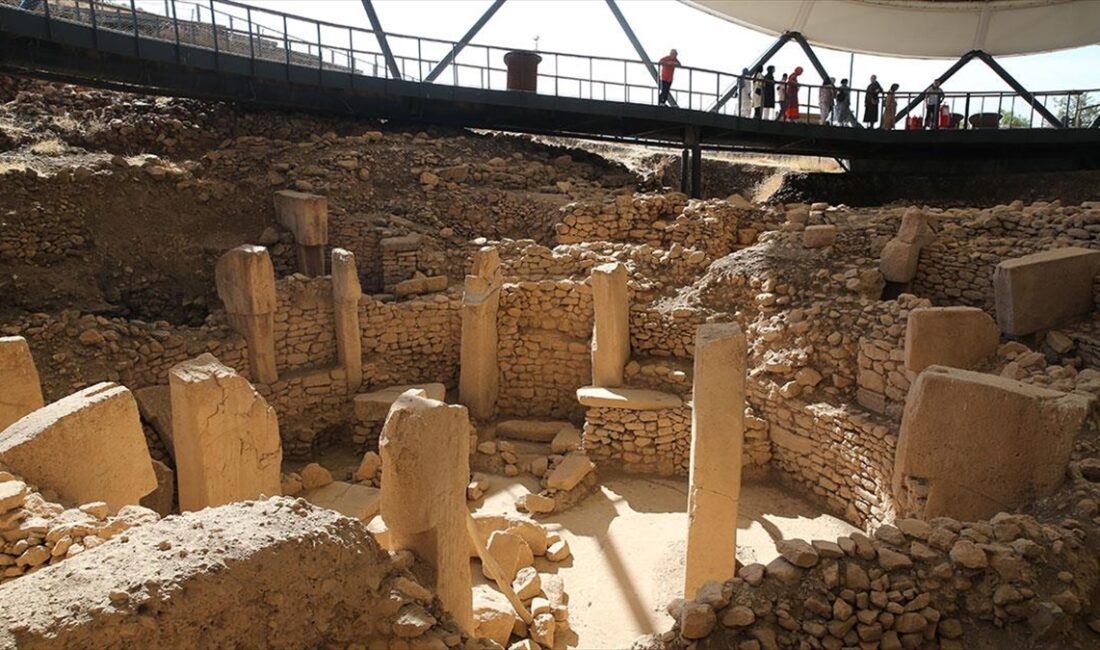UNESCO Dünya Mirası Listesi'ndeki Göbeklitepe'de, okulların ilk ara tatilinde ziyaretçi