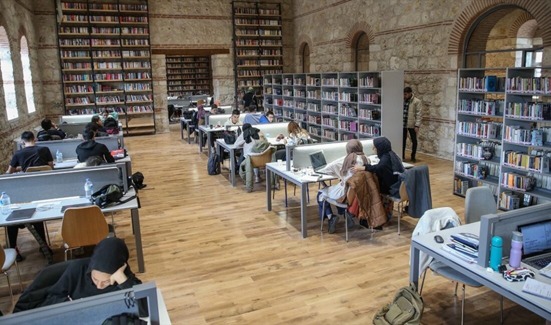 Halk kütüphanelerinde bilgi teknolojileri eğitimi verilmeye başladı Kültür ve Turizm Bakanlığı ile Bilgi Teknolojileri ve İletişim Kurumu