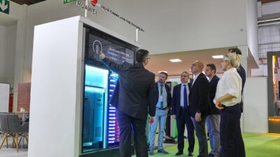 İSTANBUL (AA) – Huawei, FusionCharge sıvı soğutmalı yüksek hızlı şarj
