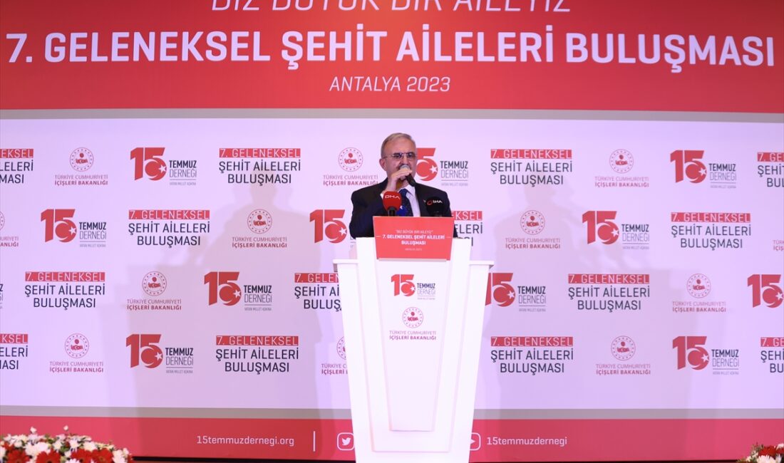 - "(FETÖ) Hepimizin uyanık olması, uyanık kalması lazım. Hala fırsat