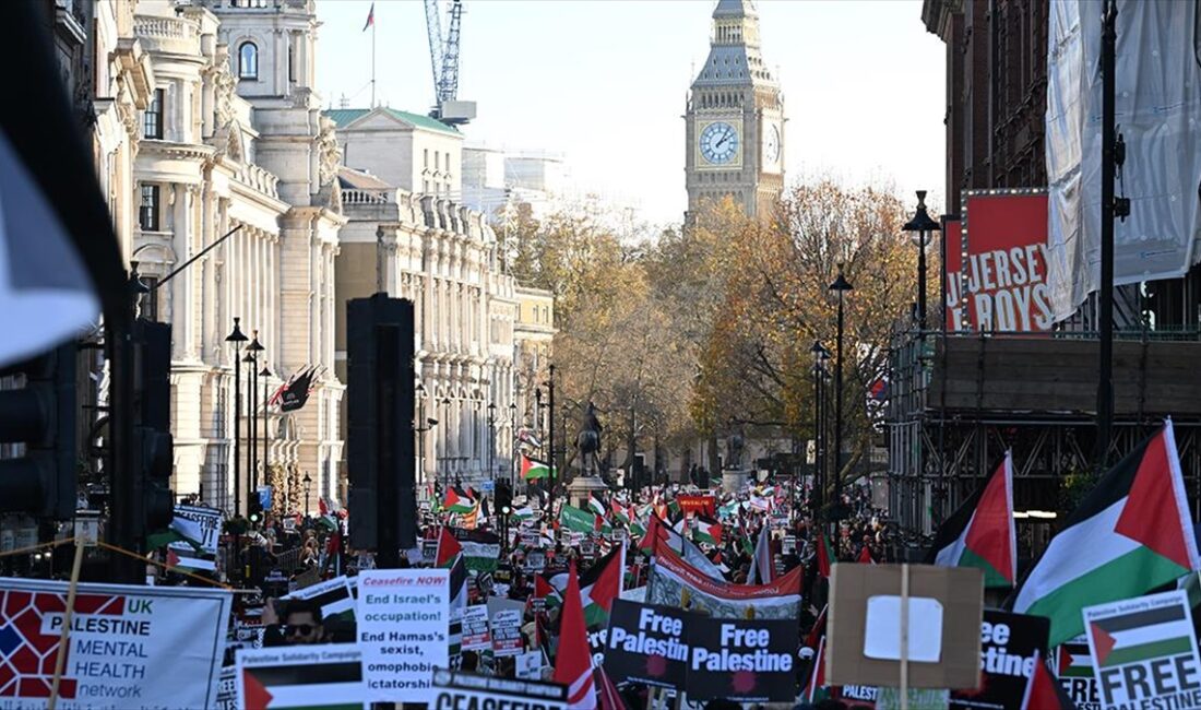 İngiltere'nin başkenti Londra'da 14 Ekim'den bu yana Filistin ile dayanışma
