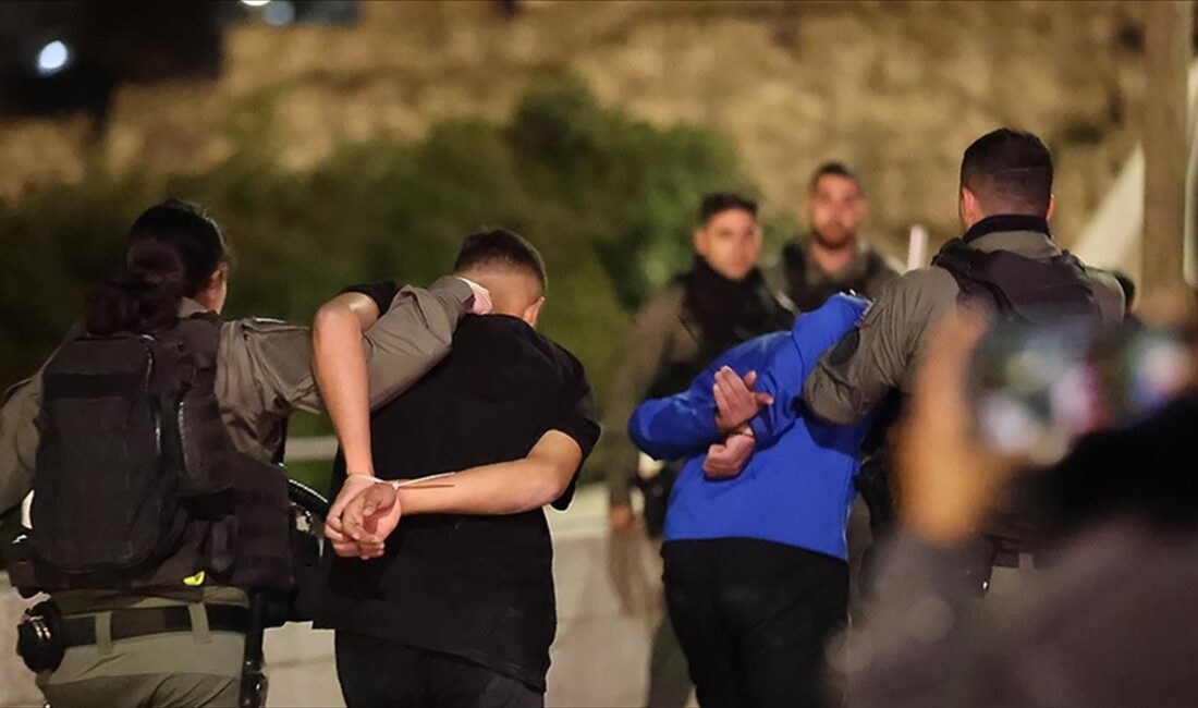 Ekim ayında 145 Filistinli çocuk İsrail güçleri tarafından gözaltına alındı.