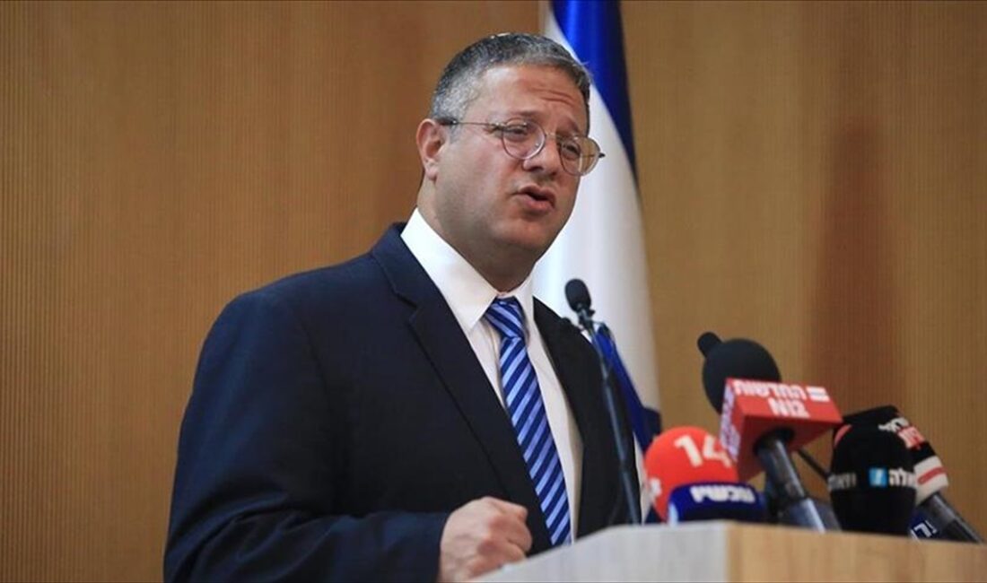 İsrail’in aşırı sağcı Ulusal Güvenlik Bakanı Itamar Ben-Gvir, Yahudi siviller