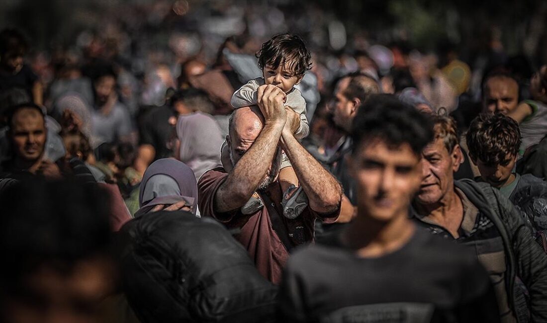 İsrail Tarım Bakanı Dichter, Gazze Şeridi'nde yaşayan Filistinlilerin kuzeyden güneye