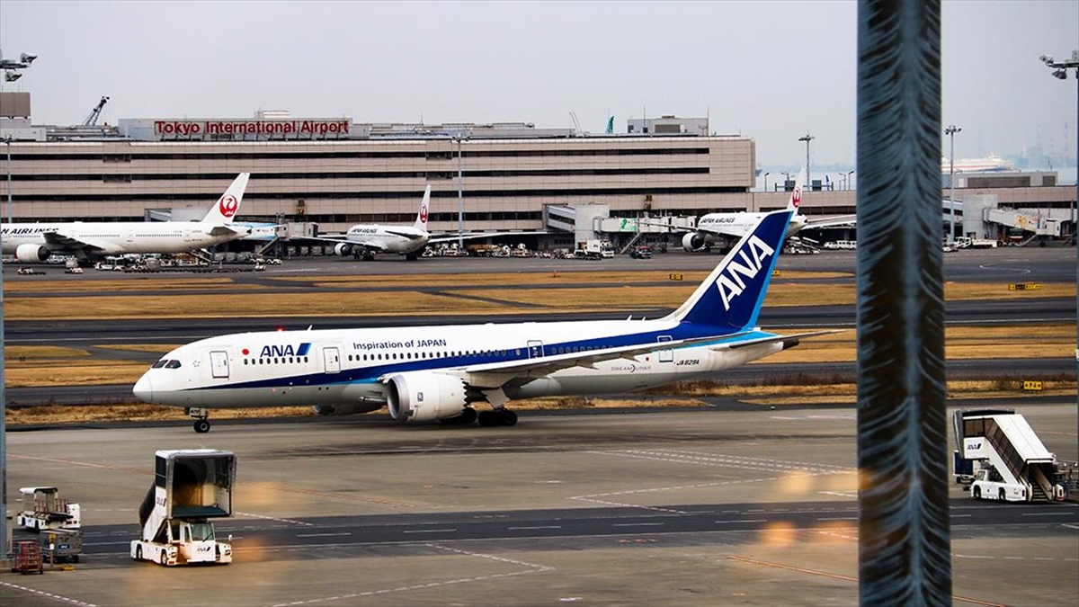 Japonya'nın en büyük havayollarından All Nippon Airways (ANA), Kovid-19 sınırlamalarının