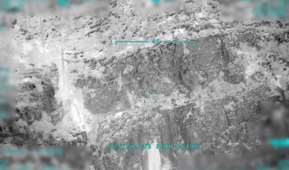 Milli Savunma Bakanlığından, Irak'ın kuzeyindeki Kandil'de 3 teröristin hava harekatıyla