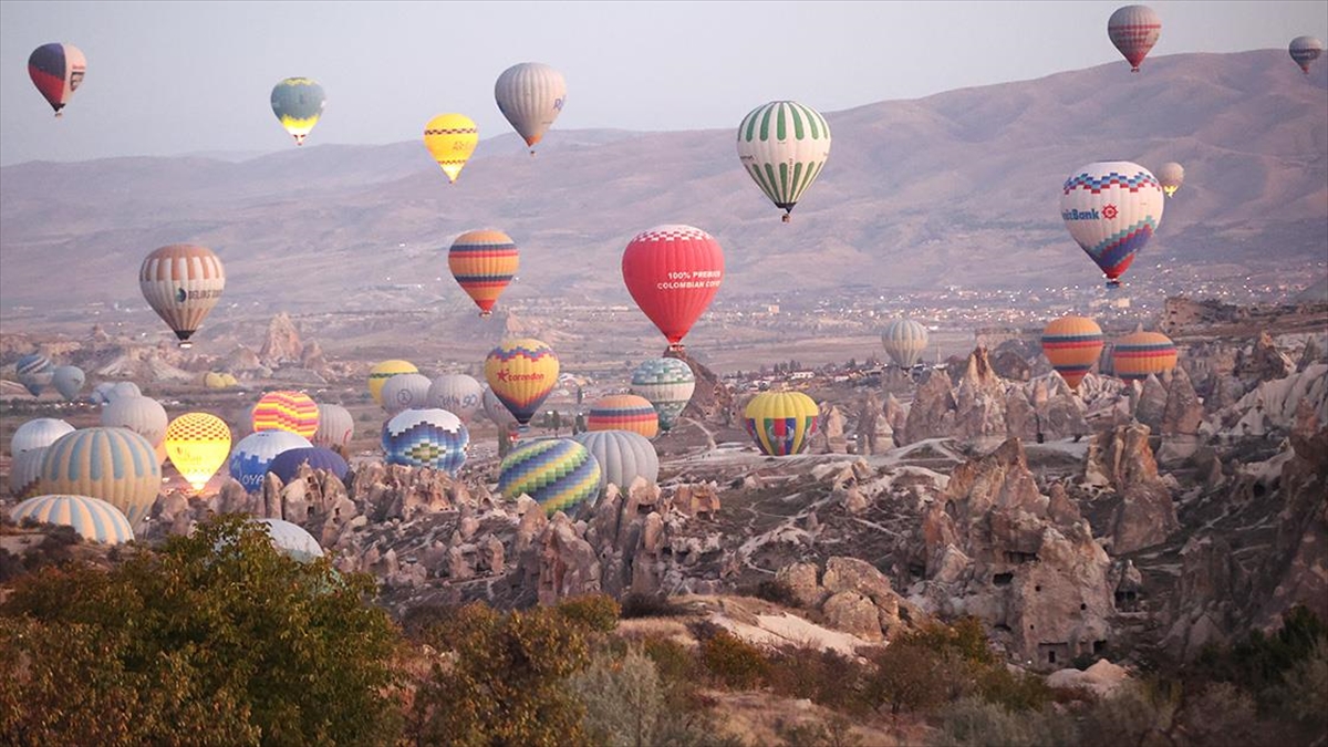 Dünyada sıcak hava balon turunun en yoğun yapıldığı turizm merkezi