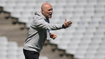 Trendyol Süper Lig ekiplerinden Kasımpaşa'da Kemal Özdeş'ten boşalan teknik direktörlük