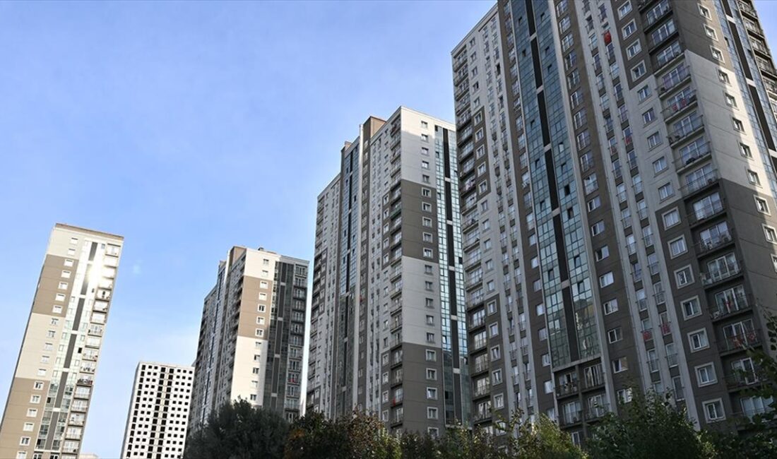 ISTANBUL (AA) – Bir ilçe büyüklüğündeki sitelerin içindeki AVM, market,