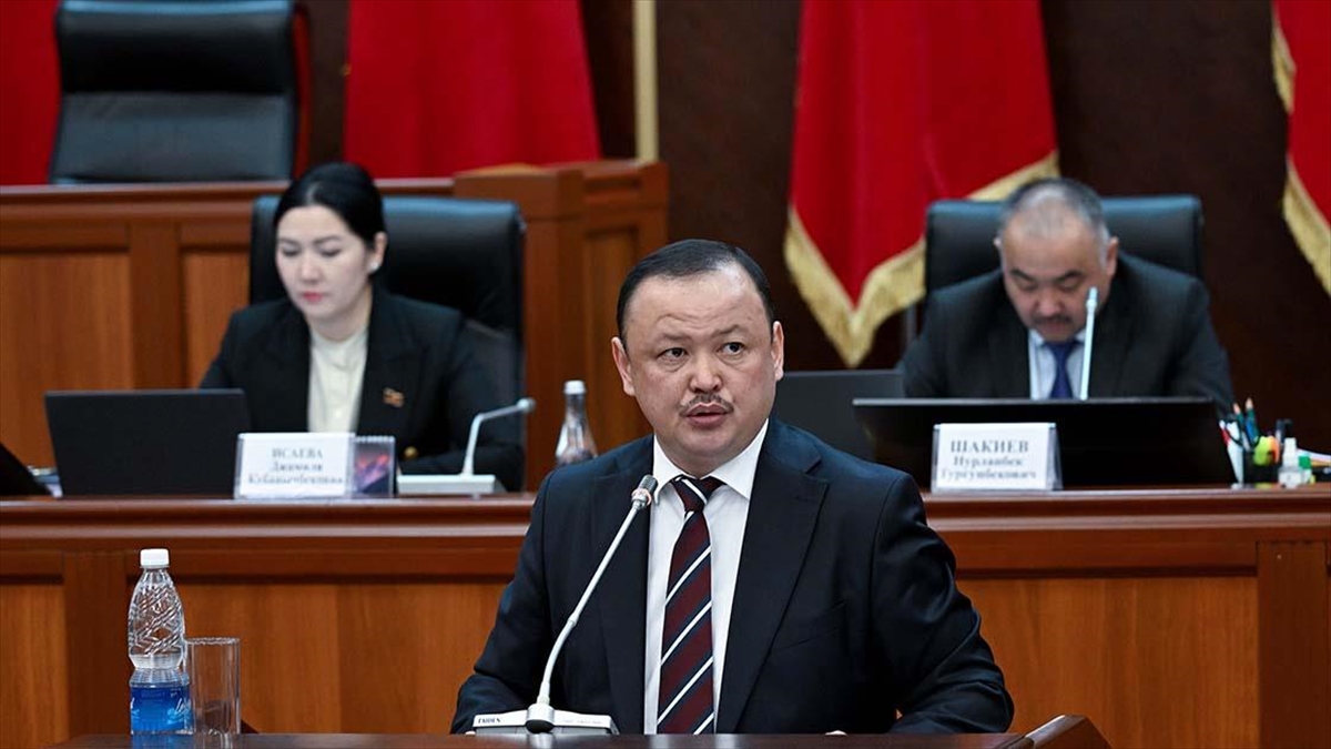 BIŞKEK (AA) – Kırgızistan Meclis Başkanı Nurlanbek Şakiyev’in başkanlığında Kırgız