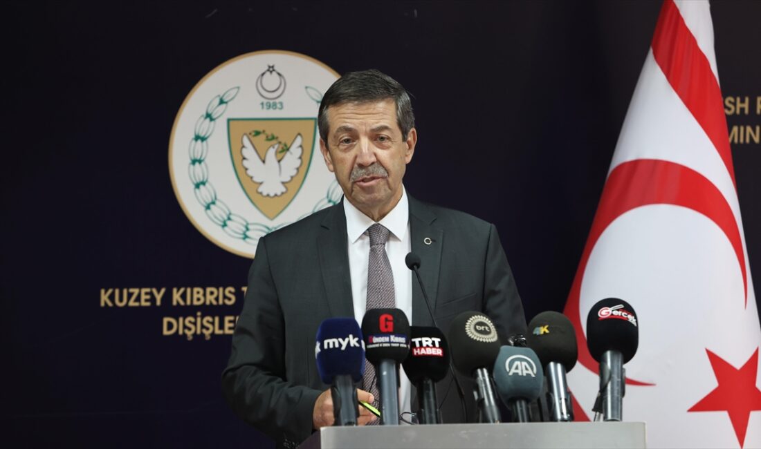 KKTC Dışişleri Bakanı Ertuğruloğlu, Yiğitler-Pile Yol Projesi'nin ara bölgedeki güzergahında