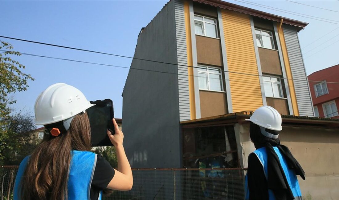 Kentsel dönüşümde öncelikli bölgelerin belirlenmesi amacıyla 17 Ağustos 1999 Gölcük