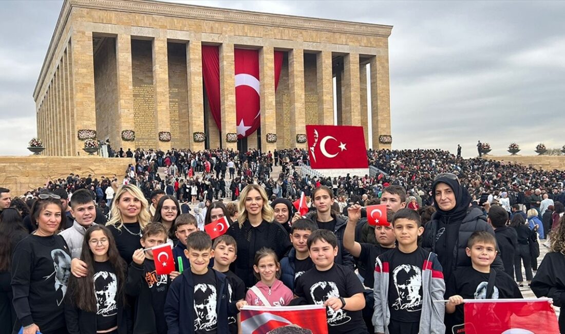Samsun Mutluluğun Kanatları Derneğince, Atatürk Haftası dolayısıyla Anıtkabir'i görmemiş ve