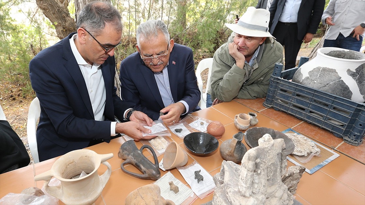 Kayseri'de kazı çalışmaları süren Kültepe Kaniş/Karum Höyüğü'nde bu yıl geçmişi