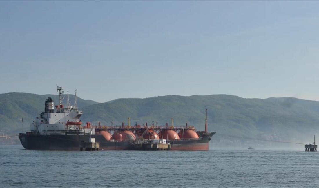 Türkiye'nin LPG ithalatı, eylülde geçen yılın aynı ayına göre yüzde