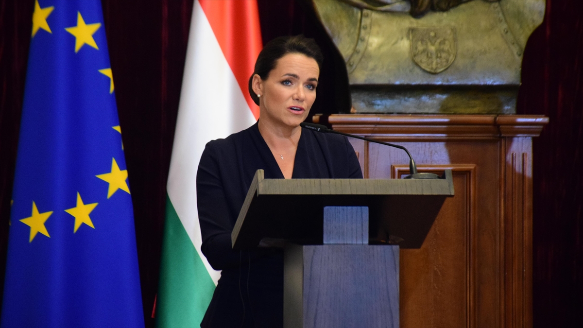 Macaristan Cumhurbaşkanı Novak, İsveç'in NATO üyeliğine onay kararının Macar milletvekillerine