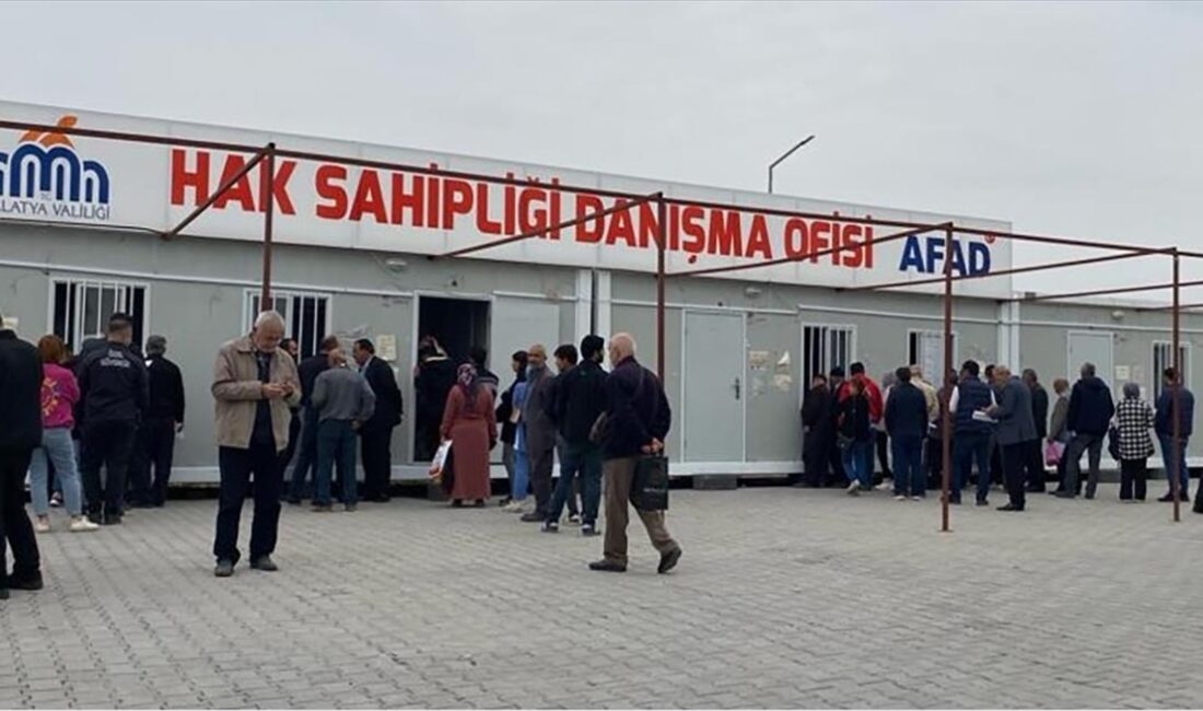 Kahramanmaraş merkezli 6 Şubat'taki depremlerden etkilenen Malatya'da, hak sahipliği başvurusu