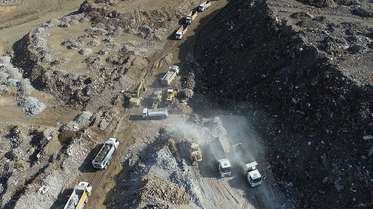 Kahramanmaraş merkezli 6 Şubat'taki depremlerden etkilenen Malatya'da, 2,5 ay önce