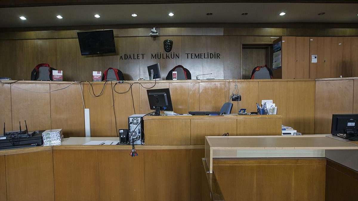 Yargıtay 6. Ceza Dairesi, şapka ve tıbbi maske takarak evine